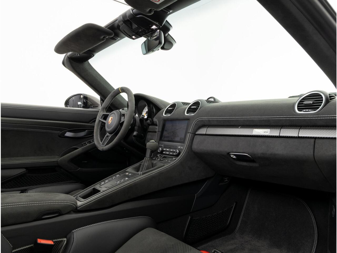 Porsche 718 Spyder RS