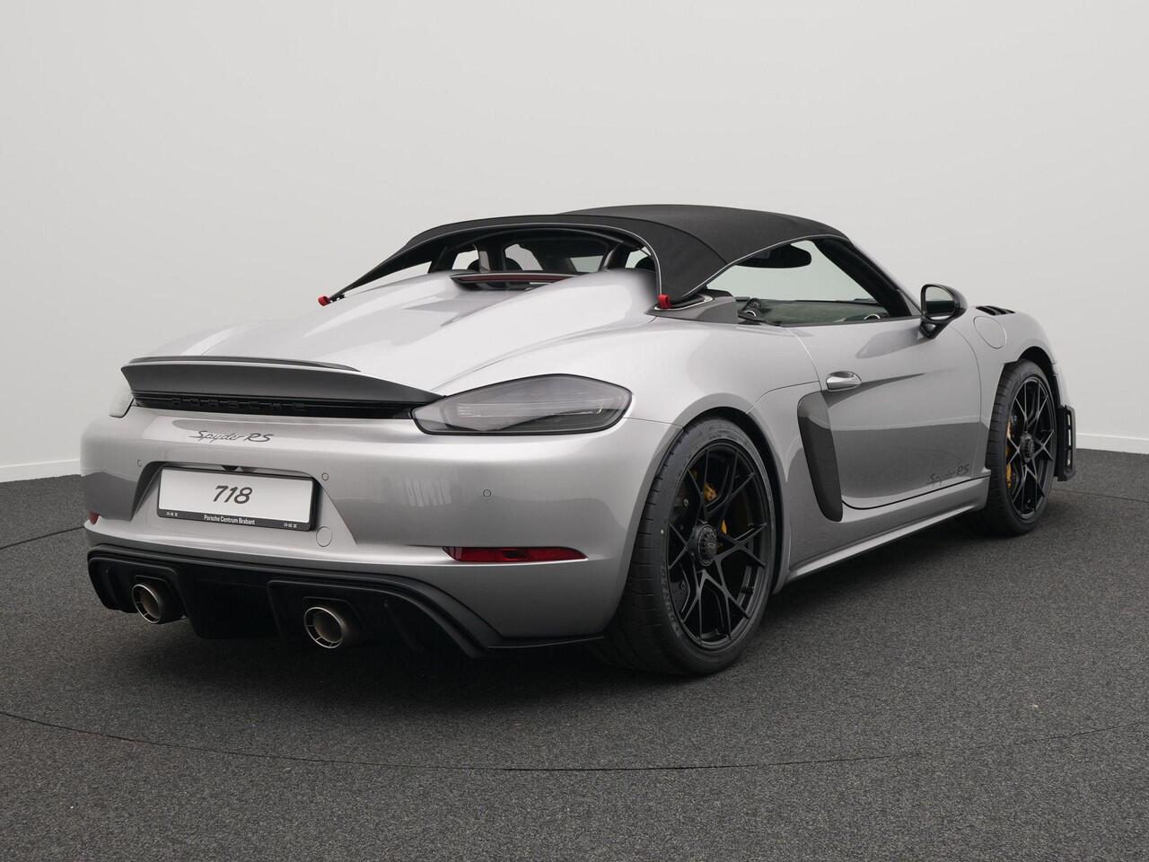 Porsche 718 Spyder RS