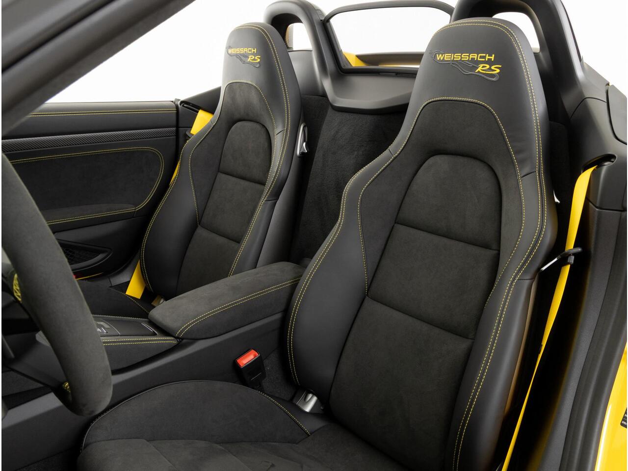 Porsche 718 Spyder RS