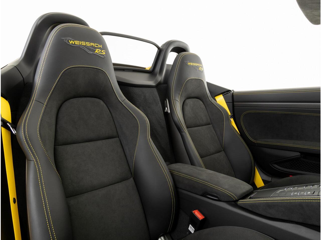 Porsche 718 Spyder RS