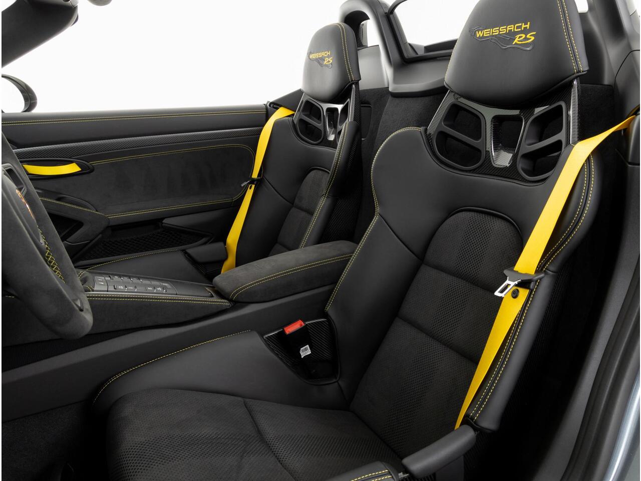 Porsche 718 Spyder RS