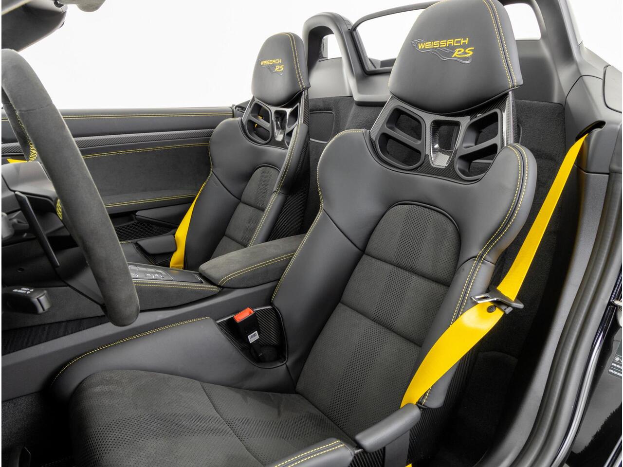 Porsche 718 Spyder RS