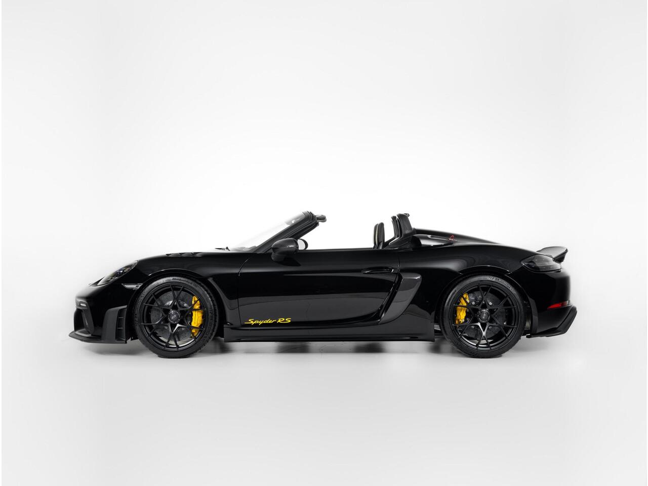 Porsche 718 Spyder RS