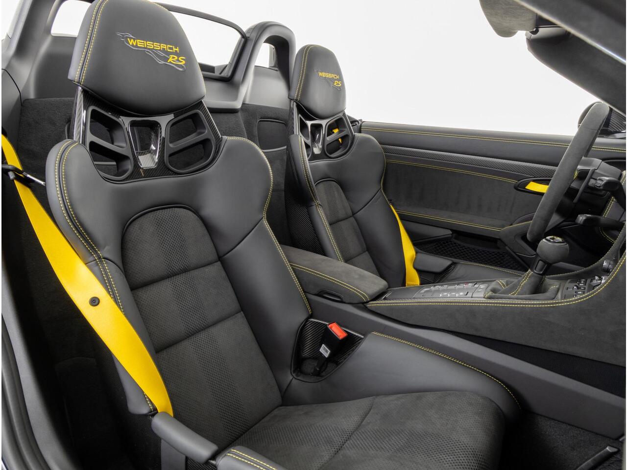 Porsche 718 Spyder RS