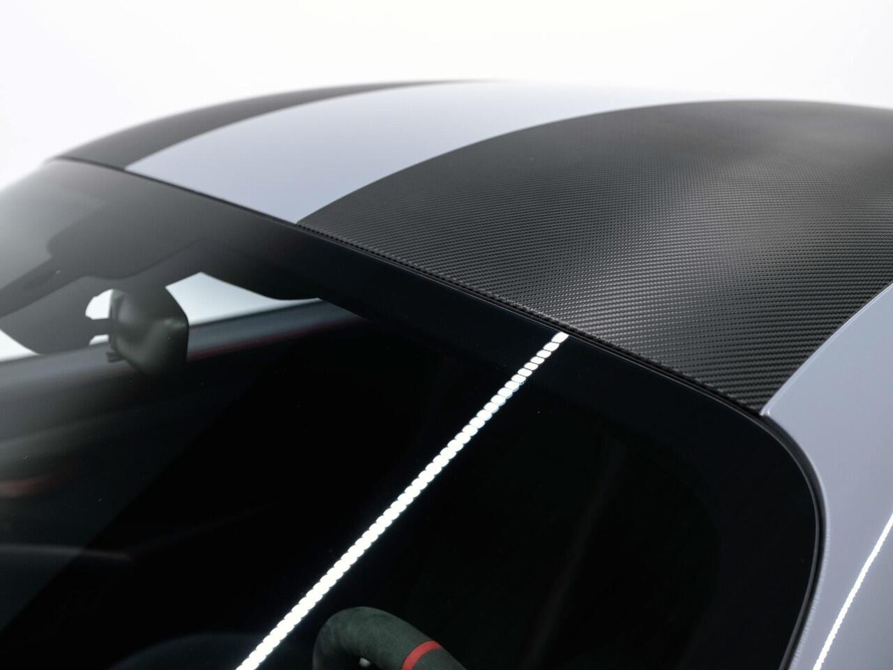 Porsche 718 GT4 Cayman