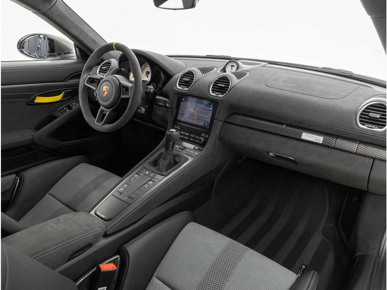 Porsche 718 GT4 Cayman RS