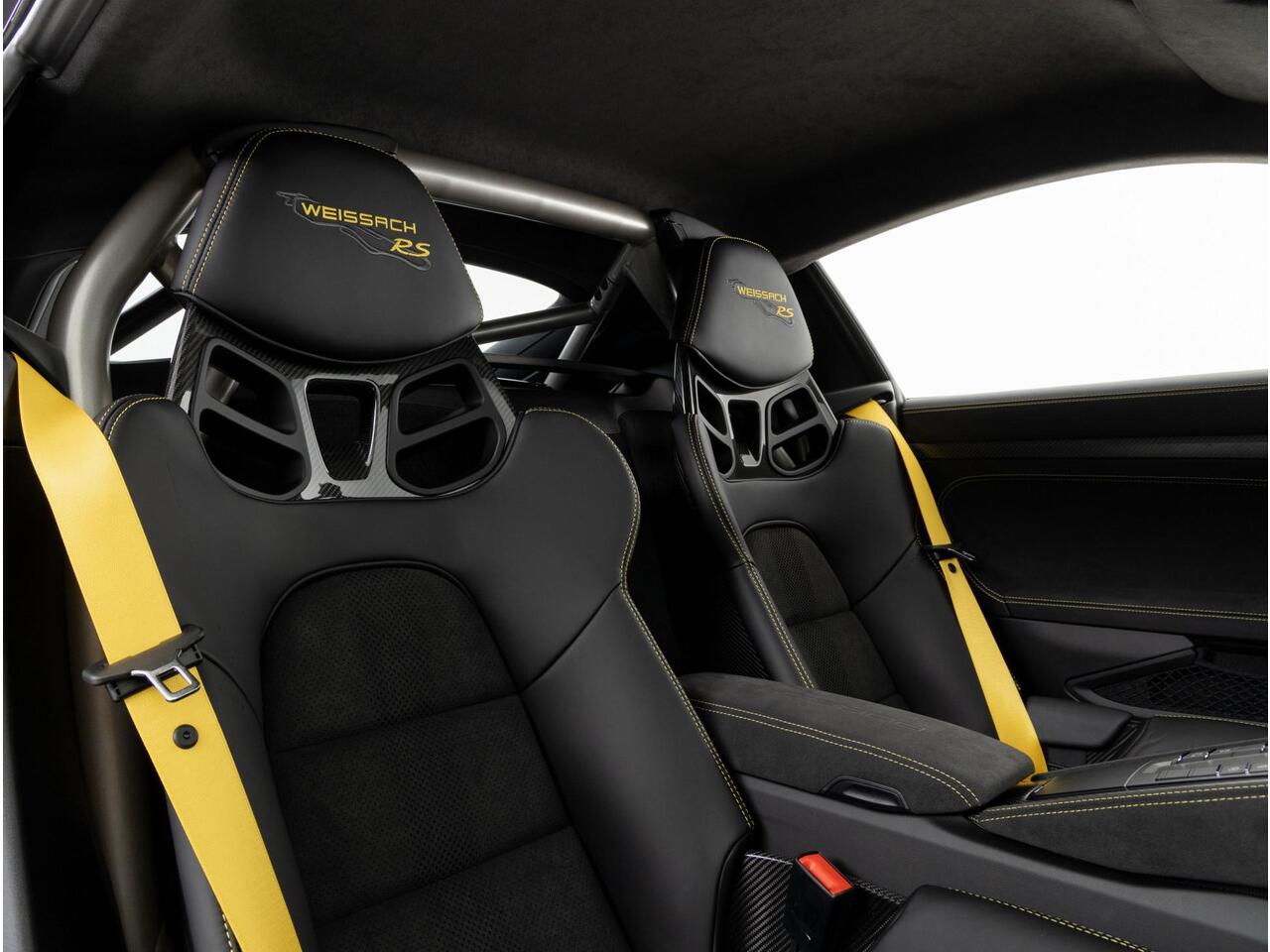 Porsche 718 GT4 Cayman RS