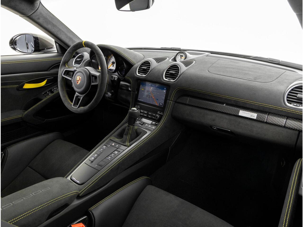 Porsche 718 GT4 Cayman RS