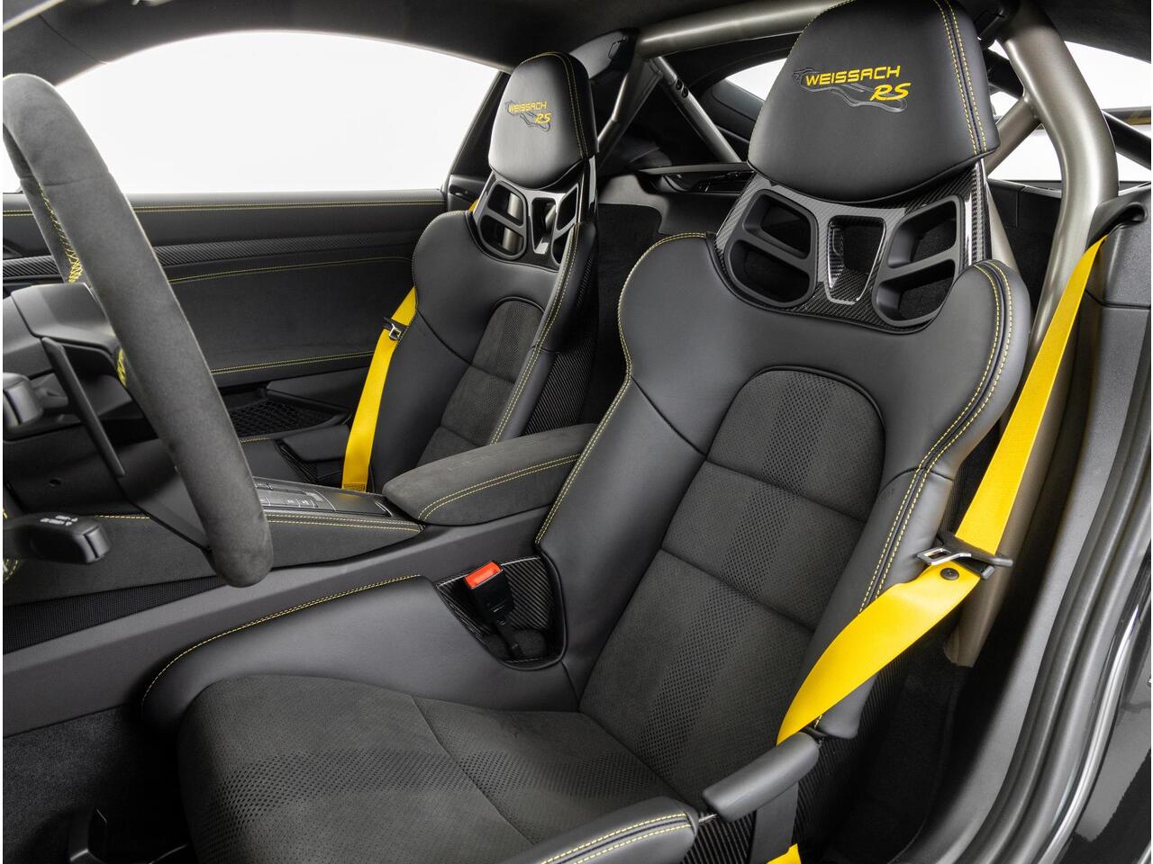 Porsche 718 GT4 Cayman RS