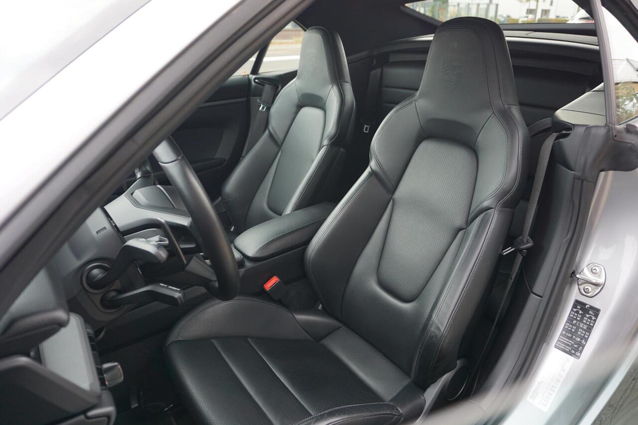 Porsche 911 Cabrio 3.0 Carrera 4 S 450 PK | 21'' Classic velgen | Sportstoelen