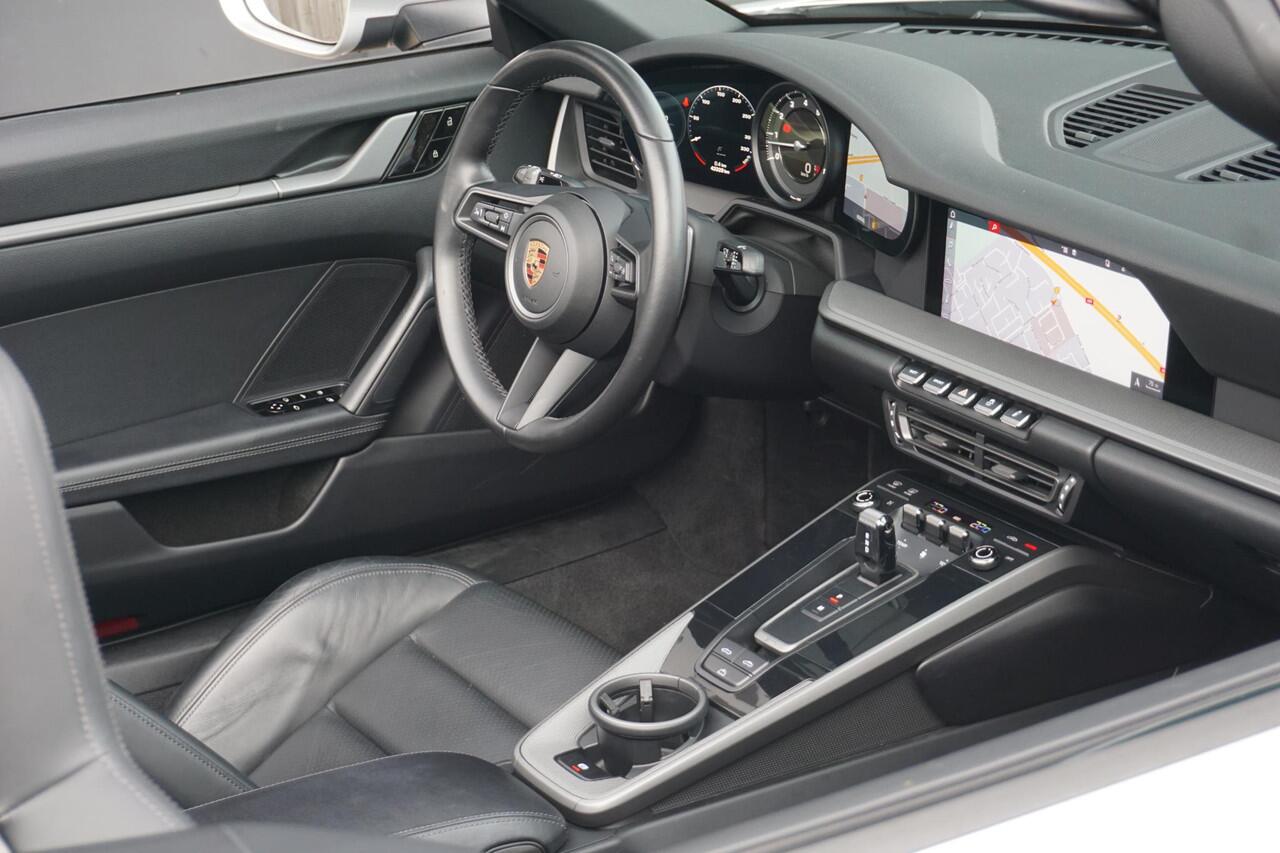 Porsche 911 Cabrio 3.0 Carrera 4 S 450 PK | 21'' Classic velgen | Sportstoelen