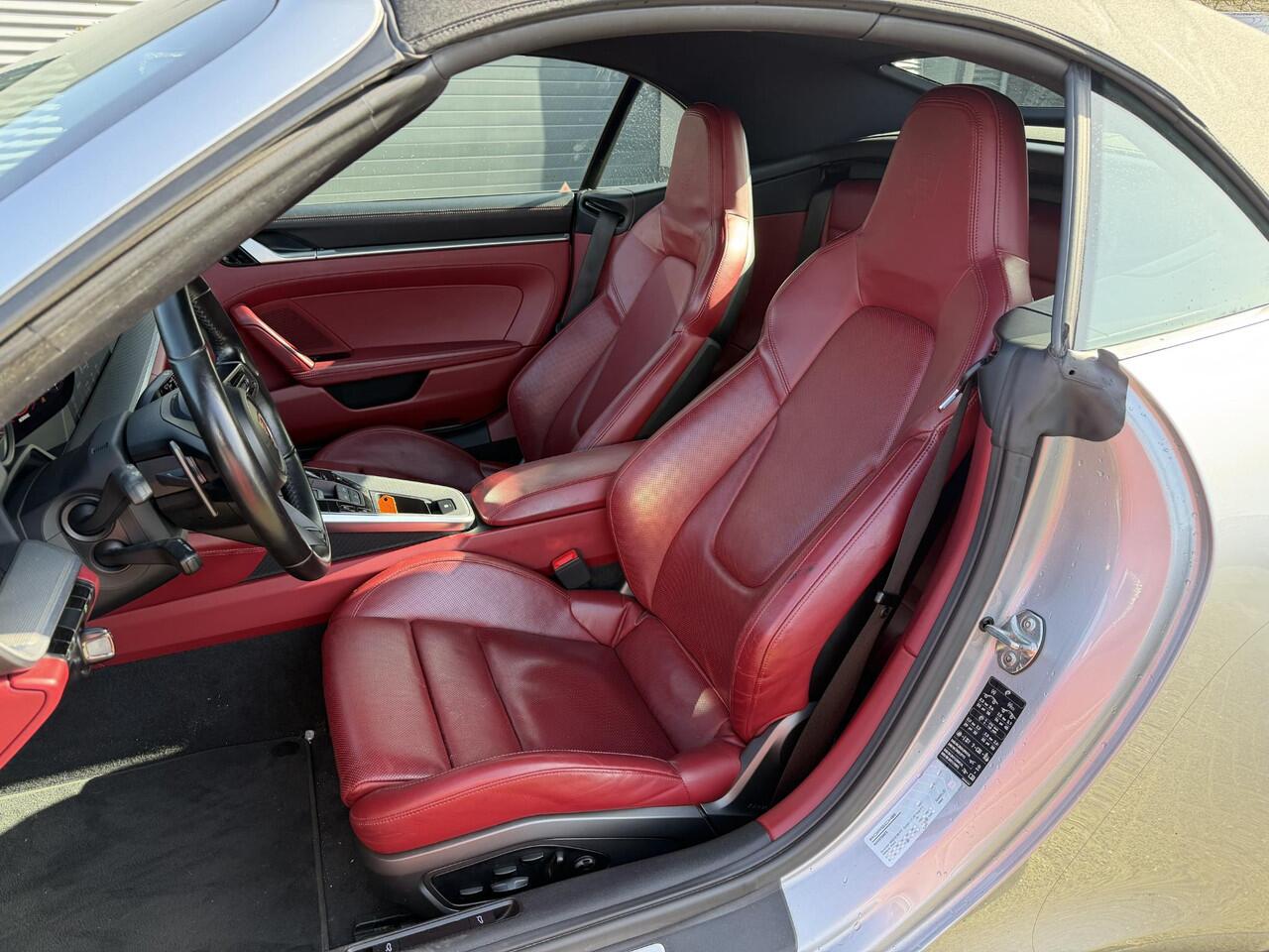 Porsche 911 Cabrio 3.0 Carrera S 450PK | Sport Chrono | Sport Uitlaat | 360* Camera | Stoelventilatie/Verwarming | DAB |