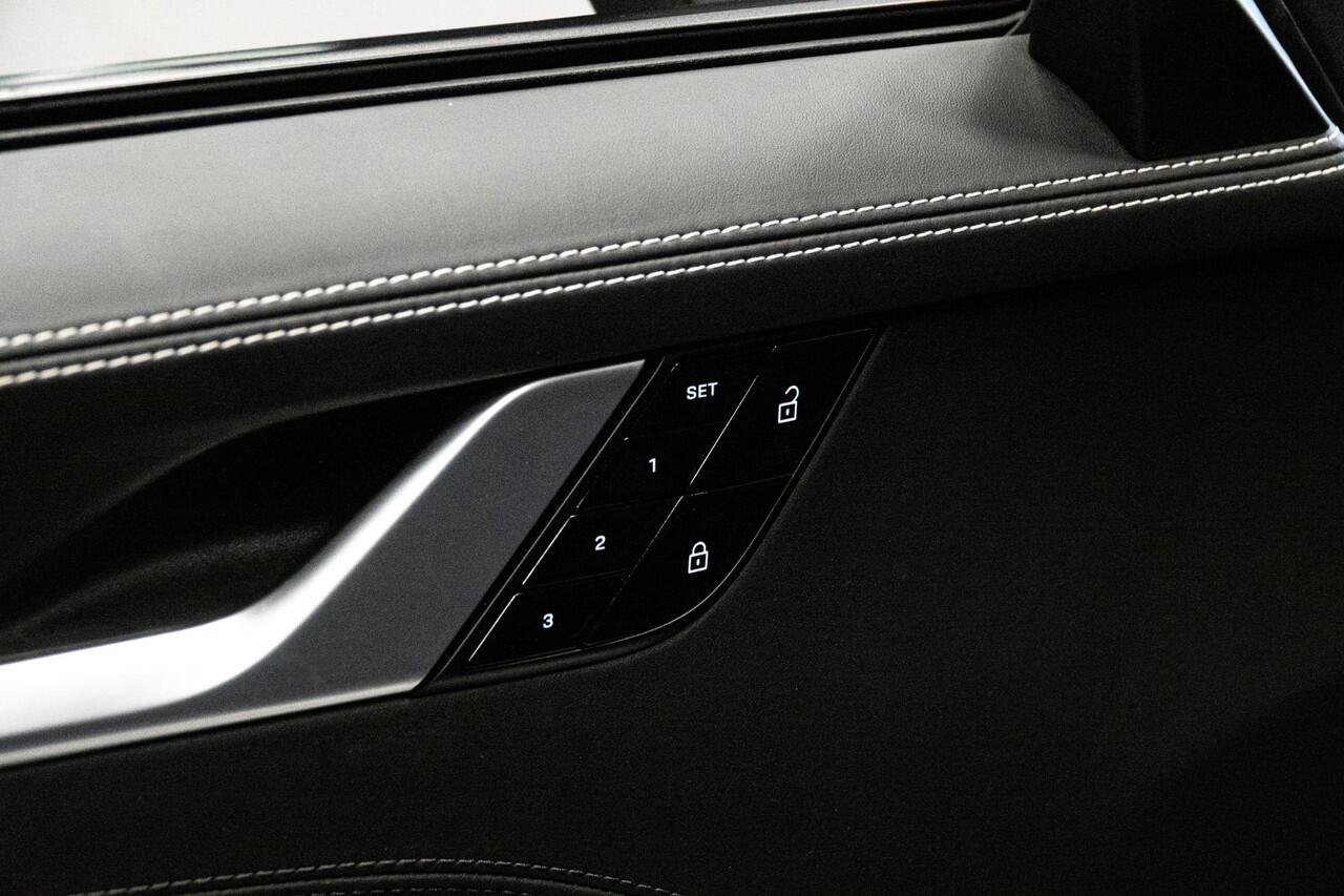 Porsche 911 3.8 Turbo S *Keramisch / Akrapovic / Carbon-interieur / BOSE / Schuif-/kanteldak*