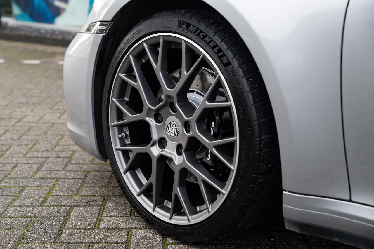 Porsche 911 3.0 Carrera 4 S / SP. CHRONO / GLASDAK / BOSE / BTW