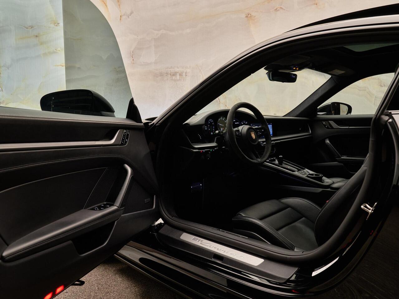 Porsche 911 3.0 Carrera 4S, TechArt, Akrapovic, Front PPF, SportDesign, schuifdak, Bose, sp.chrono, LED, dealeroh, NP250k