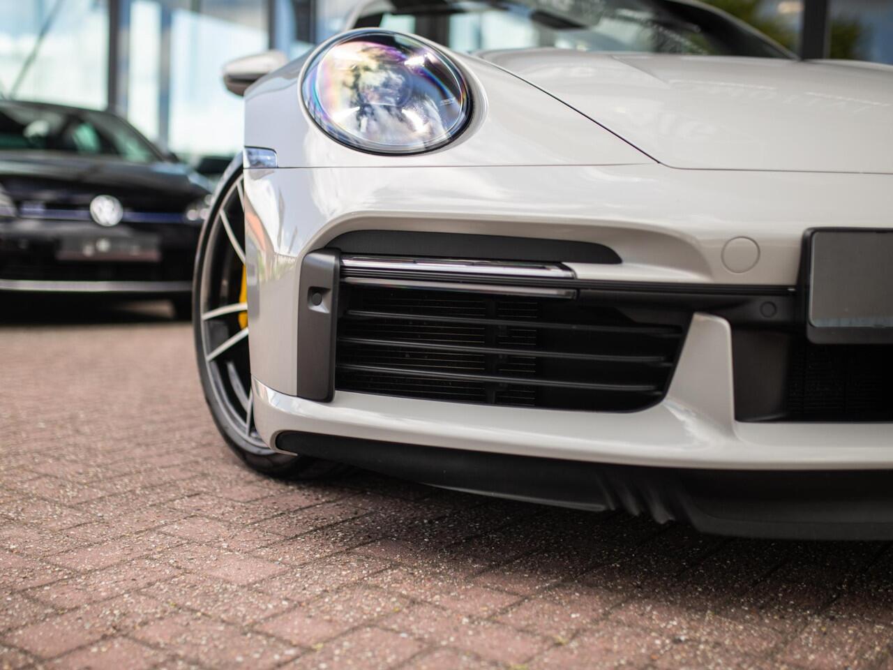 Porsche 911 Cabrio 3.8 Turbo S | Lift | Keramisch | PDCC | Matrix | 360° Camera