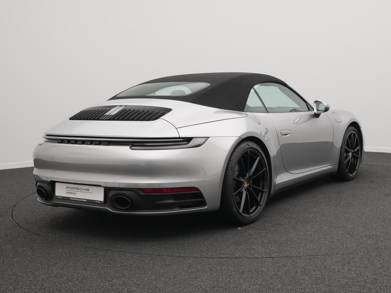 Porsche 911 Carrera Cabriolet