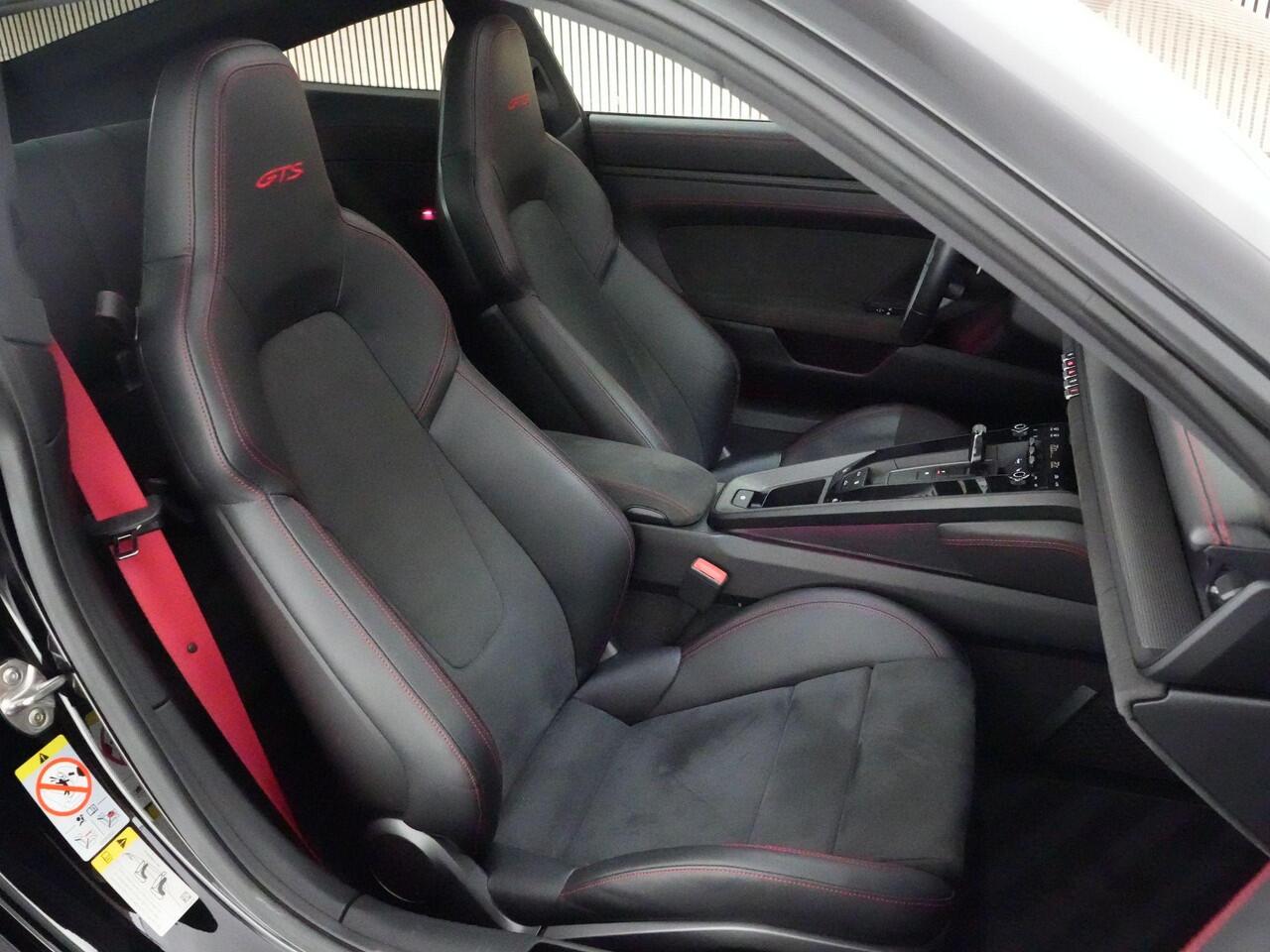 Porsche 911 3.0 Carrera GTS |Org. NL|BTW-auto|blue eye|panoramadak|Bose|18-voudig|memory|PDLS|sportuitlaat|Apple Carplay|sport chrono|sport design|parkeercamera|blind spot|