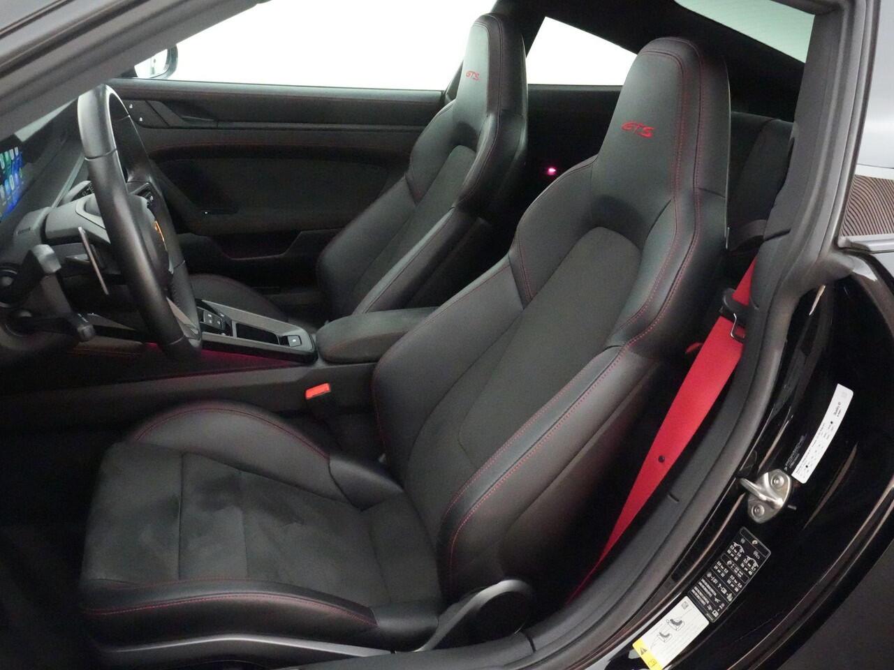 Porsche 911 3.0 Carrera GTS |Org. NL|BTW-auto|blue eye|panoramadak|Bose|18-voudig|memory|PDLS|sportuitlaat|Apple Carplay|sport chrono|sport design|parkeercamera|blind spot|