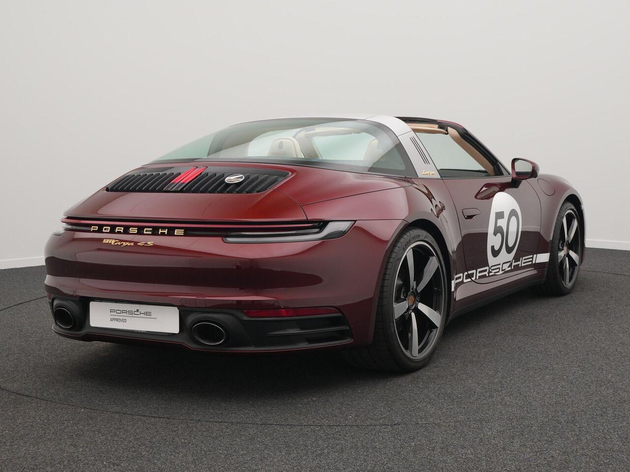 Porsche 911 Targa 4S Heritage Edition