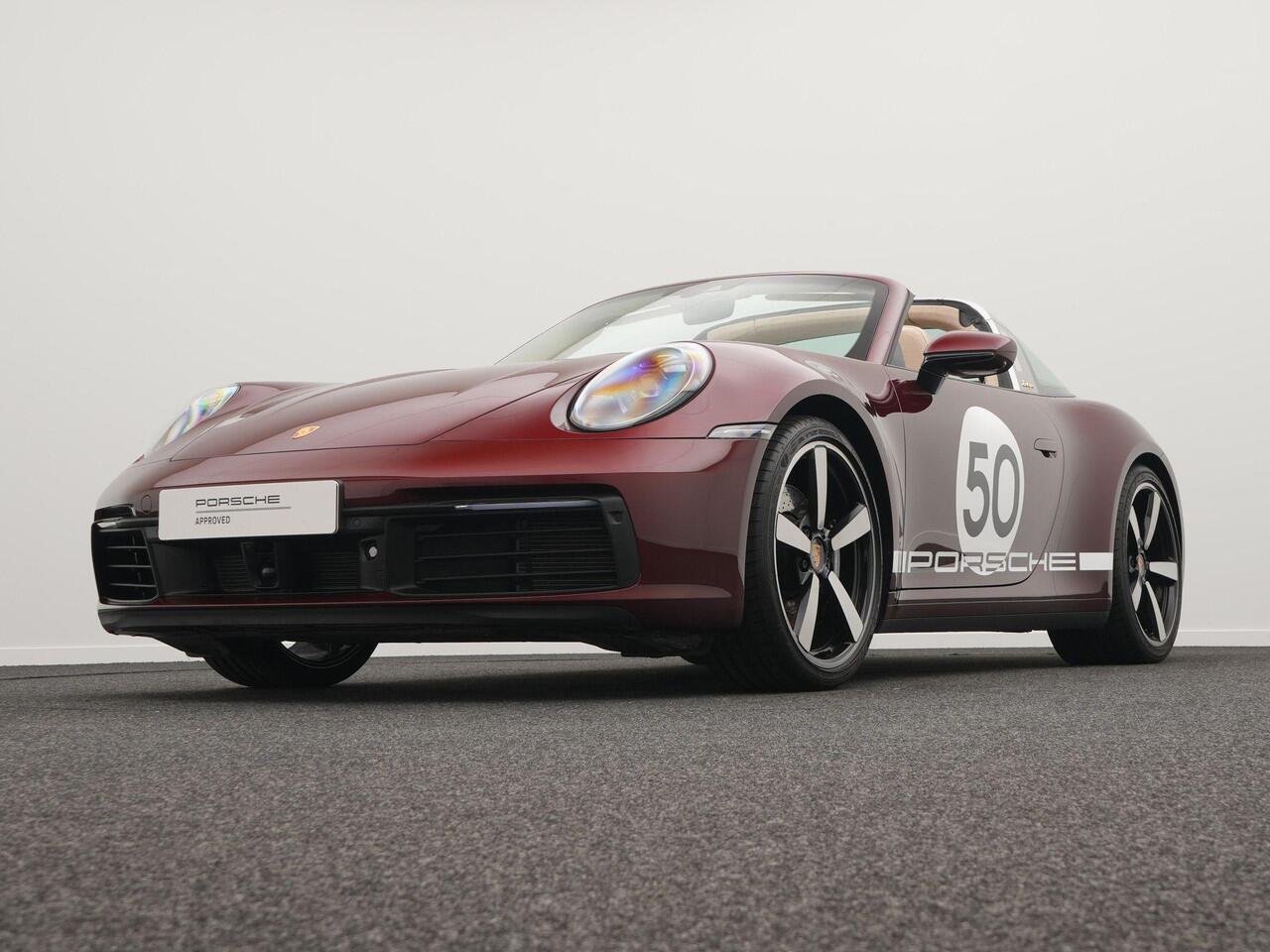 Porsche 911 Targa 4S Heritage Edition