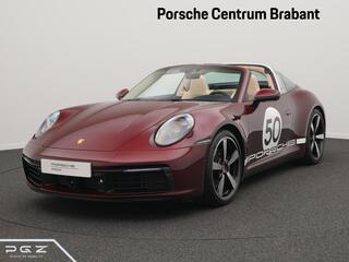 porsche-911-targa-4s-heritage-editi