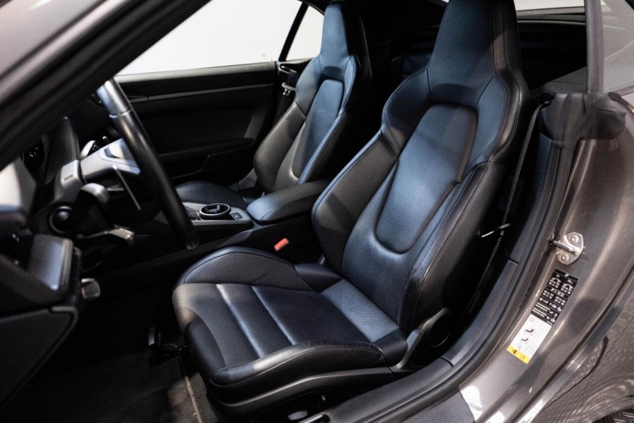 Porsche 911 3.0 CARRERA , Bose, 20/21 Inch, Approved, Sportuitlaat, Approved .