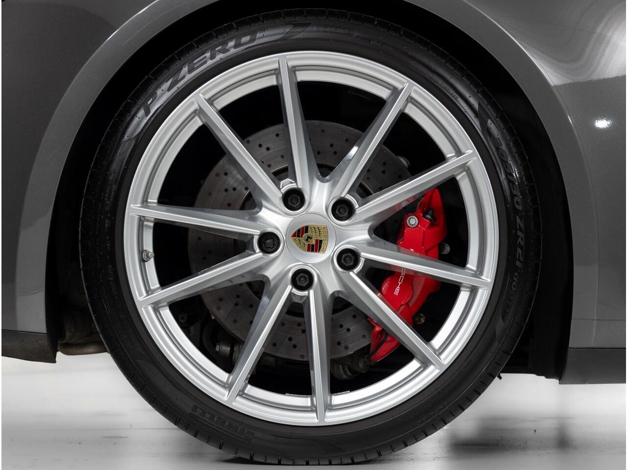 Porsche 911 Carrera GTS