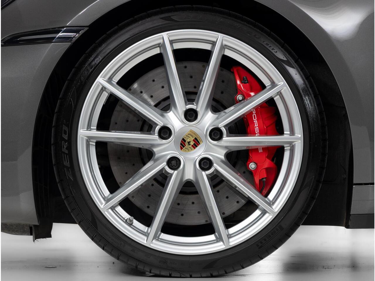 Porsche 911 Carrera GTS