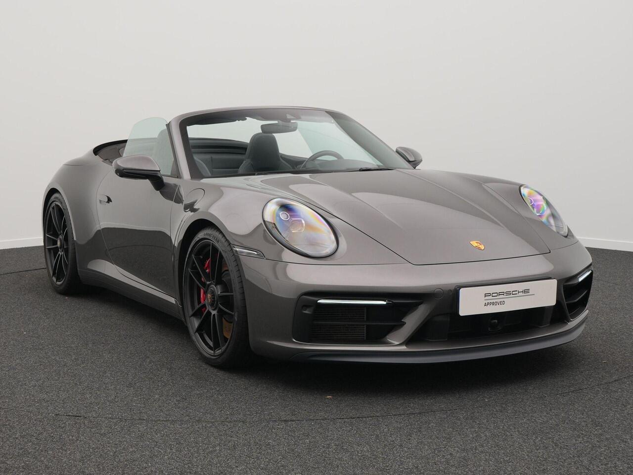 Porsche 911 Carrera 4 GTS Cabriolet