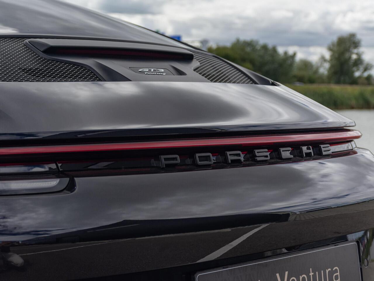 Porsche 911 4.0 GT3 Touring l Matrix LED l Front Lift system l Sport Design l Carbon Bucketseats l PPF