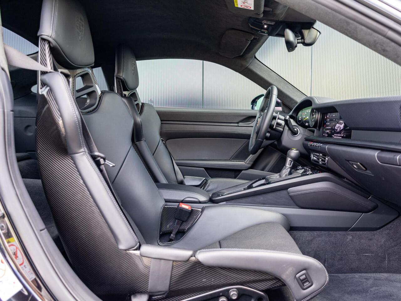 Porsche 911 4.0 GT3 Touring l Matrix LED l Front Lift system l Sport Design l Carbon Bucketseats l PPF