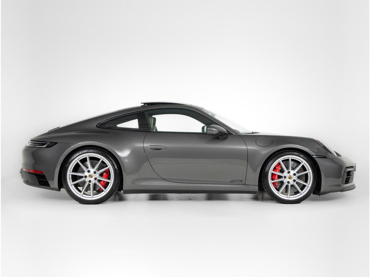 Porsche 911 Carrera GTS