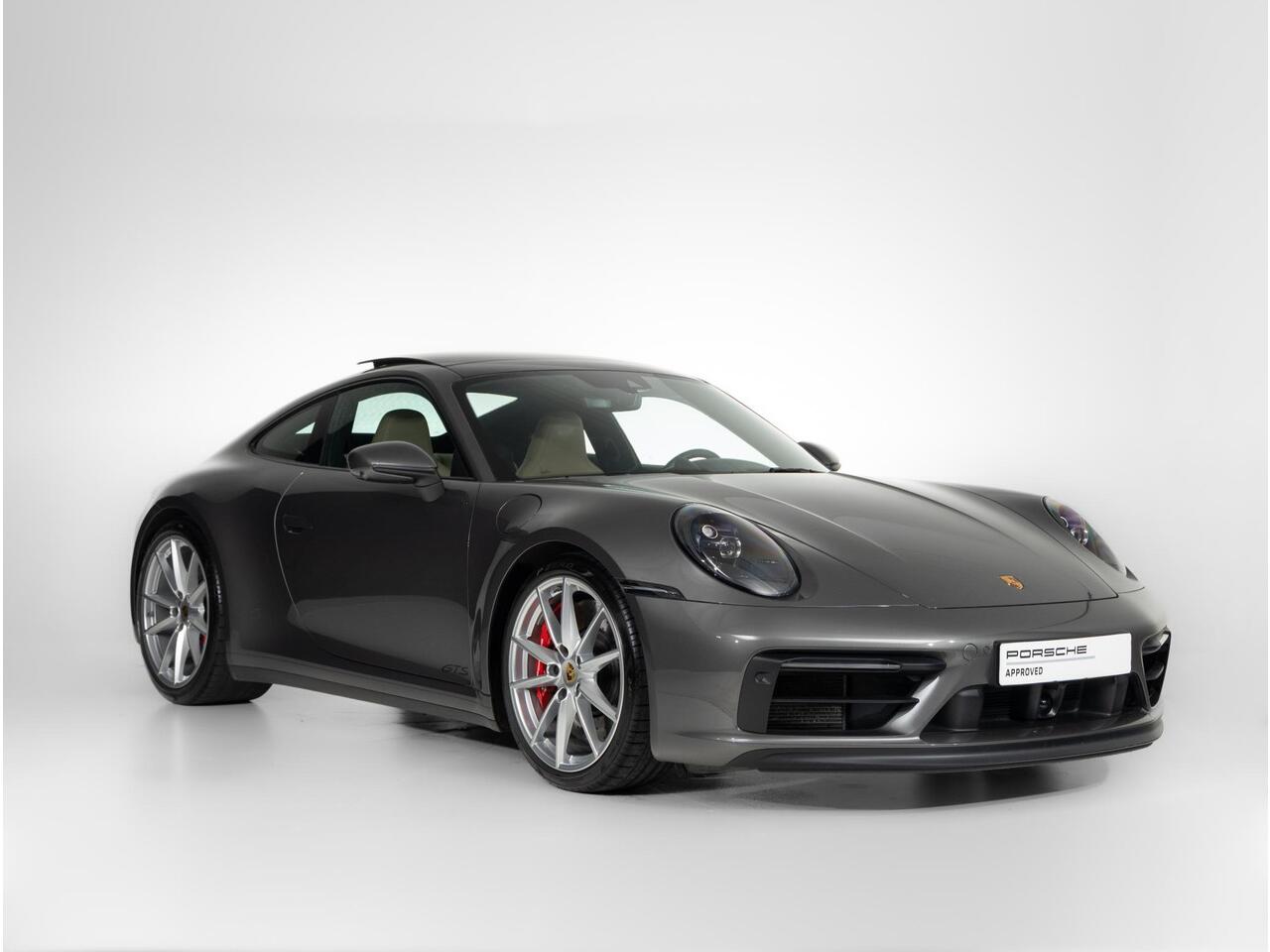 Porsche 911 Carrera GTS