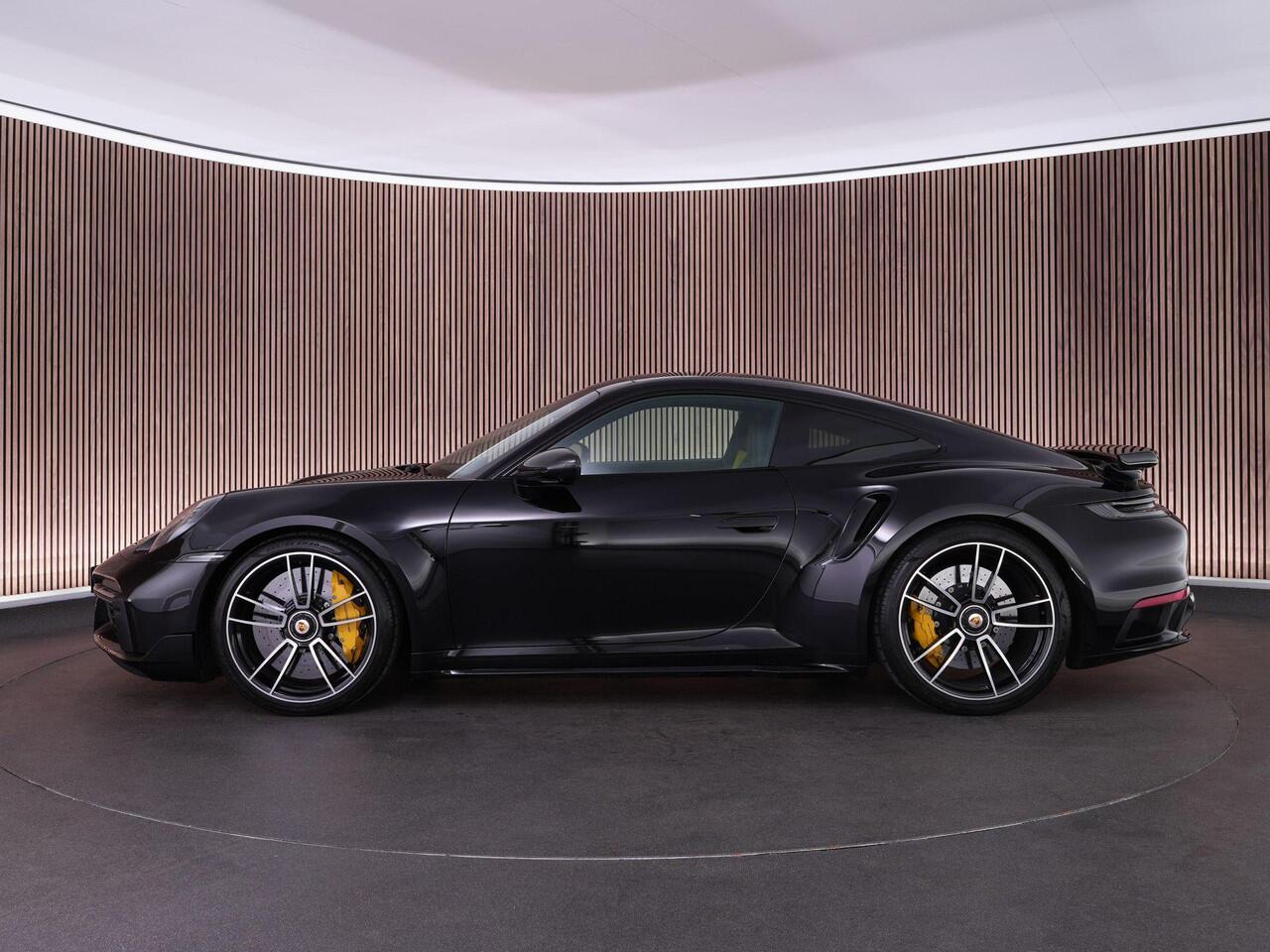 Porsche 911 Turbo S 3.8 650pk |dealer onderhouden|Aero-pakket|lift|Burmester|sport-chrono|PDCC|sportuitlaat|360|panoramadak|memory|18-voudig|stoelverwarming & verkoeling|