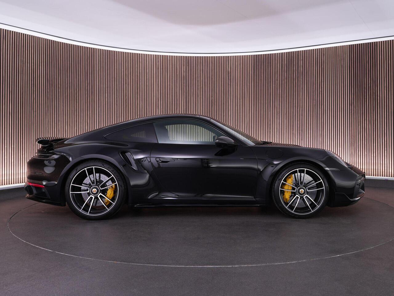 Porsche 911 Turbo S 3.8 650pk |dealer onderhouden|Aero-pakket|lift|Burmester|sport-chrono|PDCC|sportuitlaat|360|panoramadak|memory|18-voudig|stoelverwarming & verkoeling|