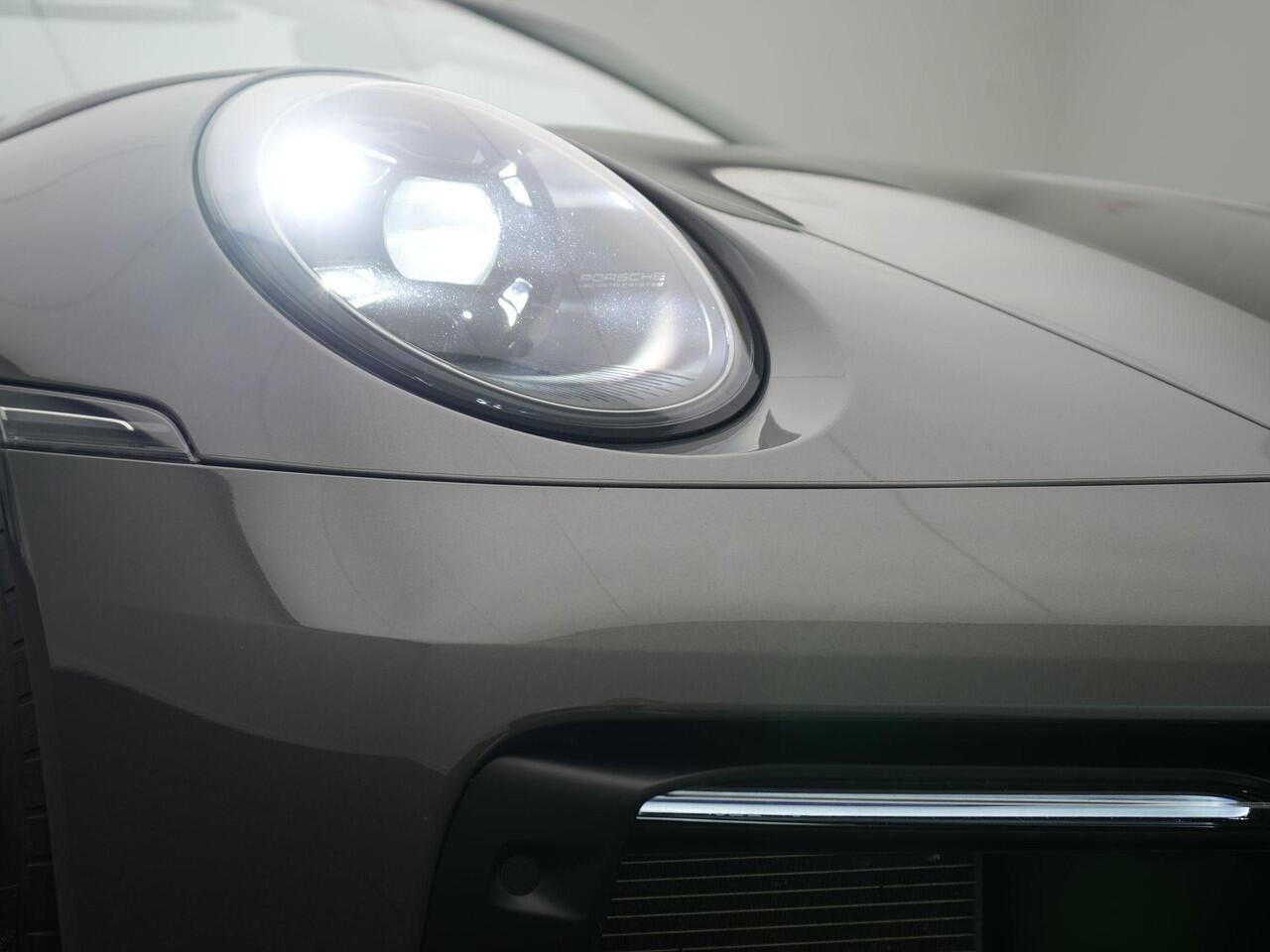 Porsche 911 Carrera GTS Cabriolet