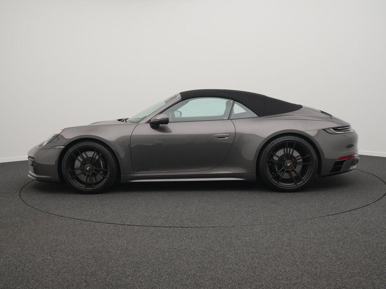 Porsche 911 Carrera GTS Cabriolet