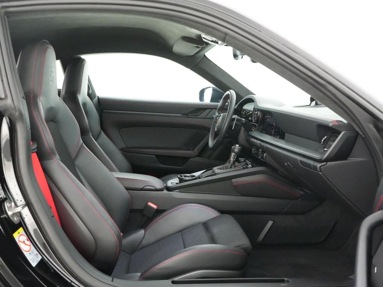 Porsche 911 4.0 GT3 Touring |Akrapovic|Akrapovic downpipes|Akrapovic diffusor|stealth PPF|Org. NL|kerm. coating|dealer onderhouden|lift|sport chrono|18-voudig|Bose|stoelverwarming|