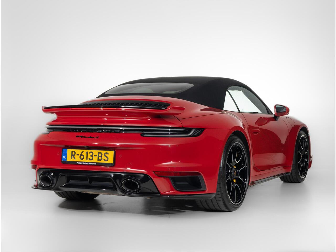 Porsche 911 Turbo S Cabriolet