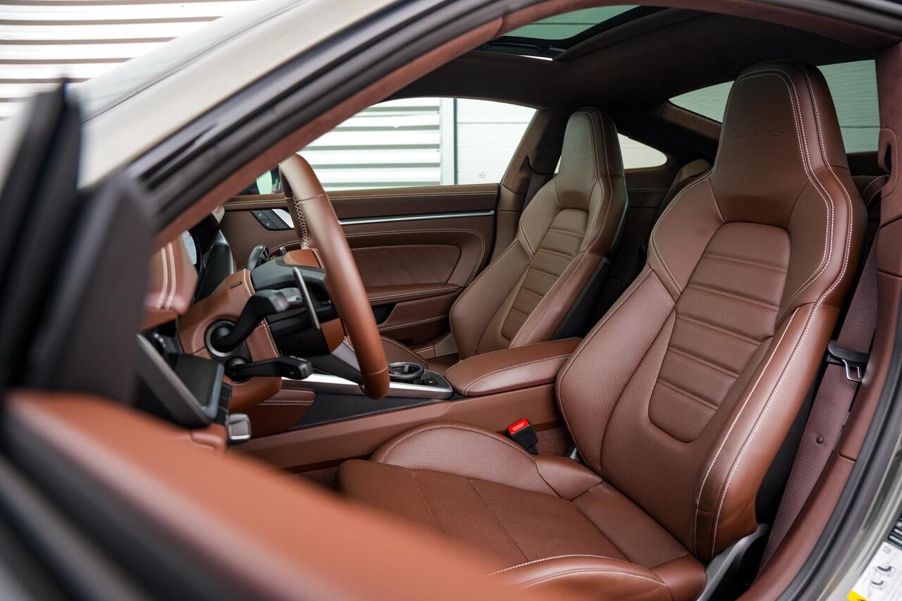 Porsche 911 3.8 Turbo S Aerokit Keramisch Schuifdak Burmester Keyless Liftsysteem Sportchrono 21''LM