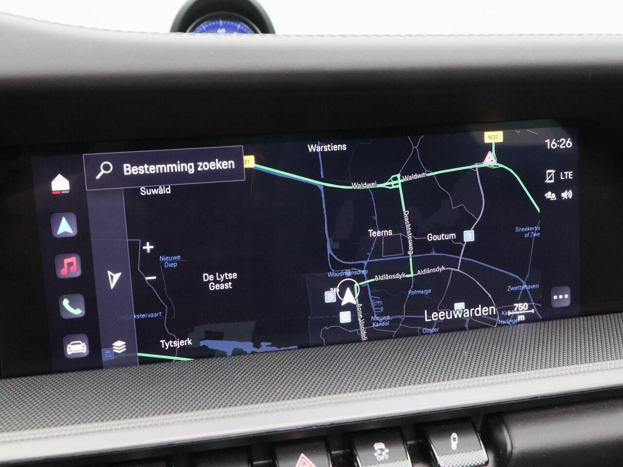 Porsche 911 Cabrio 3.0 Carrera 385 Pk Automaat | 360 Camera | Sportuitlaat | 20 Inch | Bose Audio | Carplay | LED | Parkeersensoren | Cruise Control | 57.285 Km!