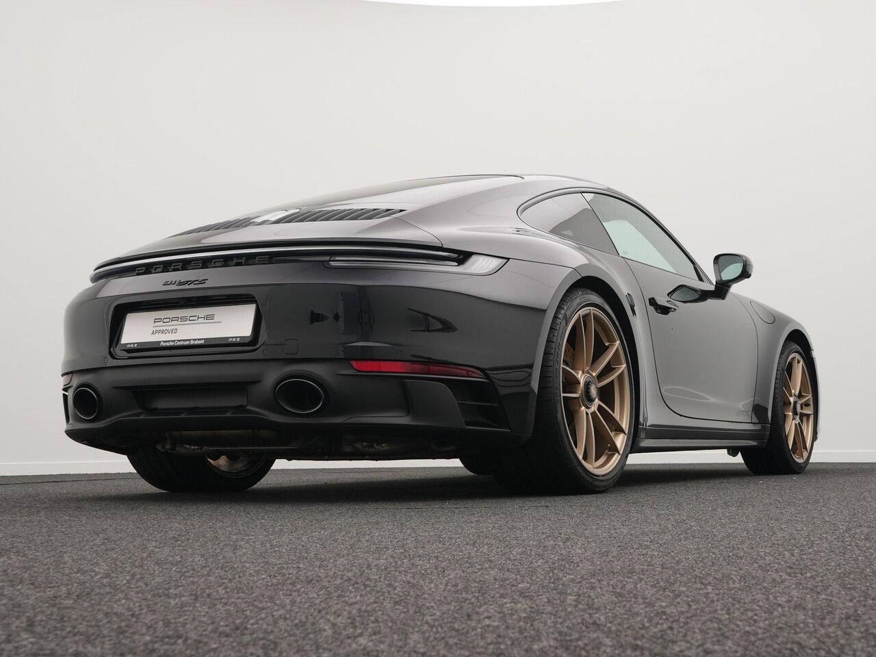 Porsche 911 Carrera GTS