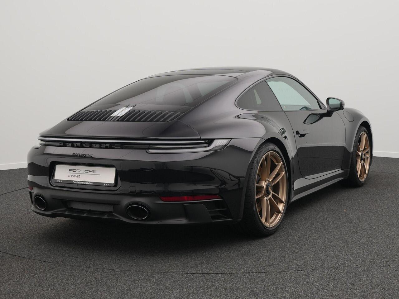 Porsche 911 Carrera GTS