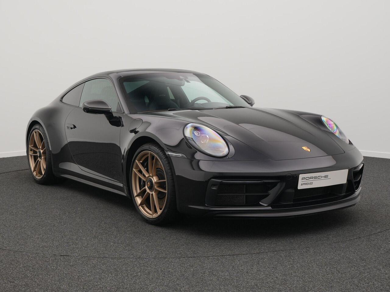 Porsche 911 Carrera GTS