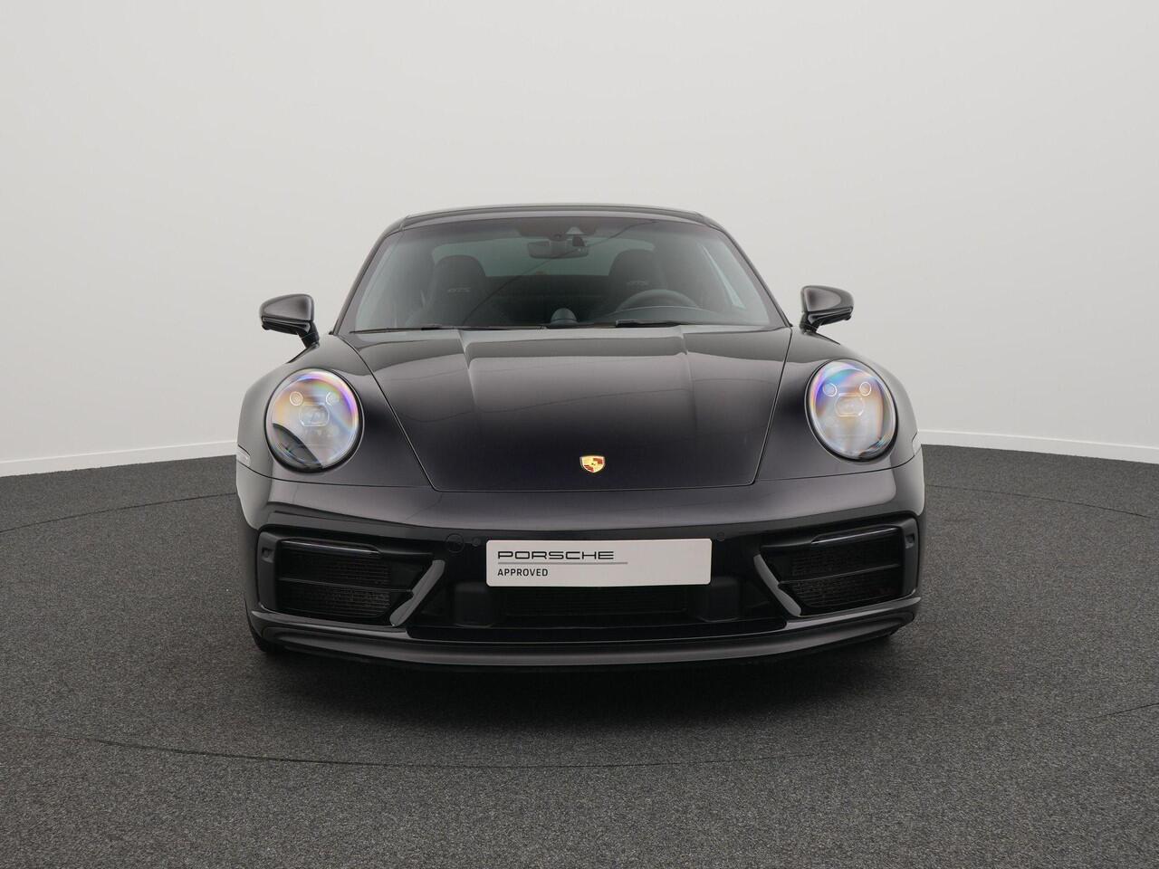 Porsche 911 Carrera GTS