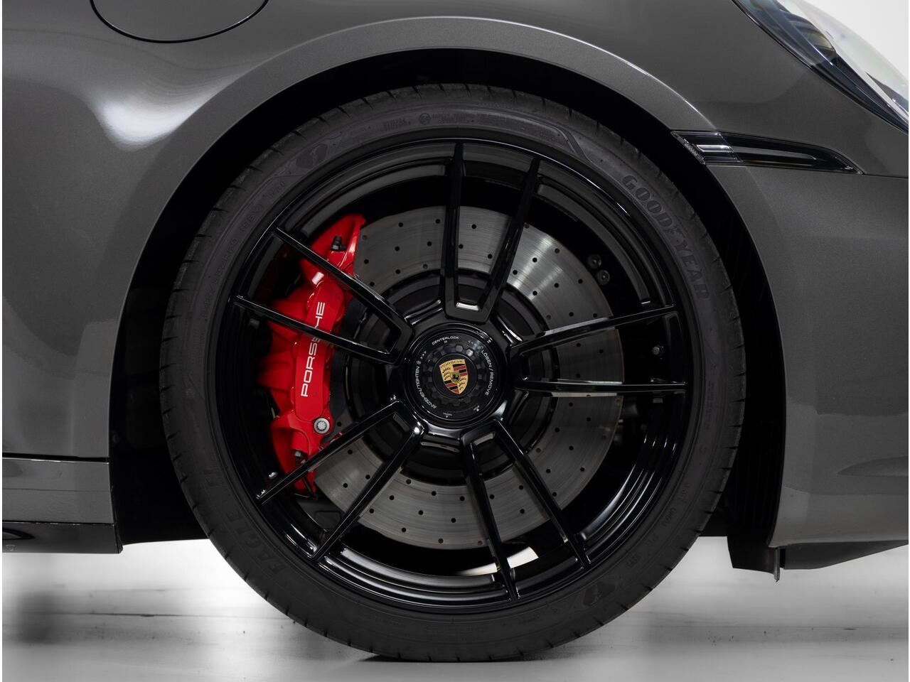 Porsche 911 Carrera GTS Cabriolet