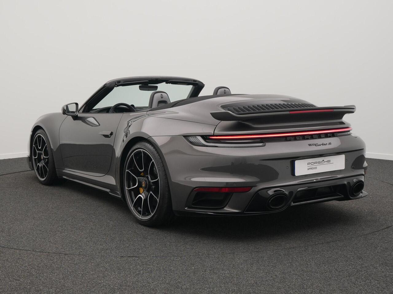 Porsche 911 Turbo S Cabriolet