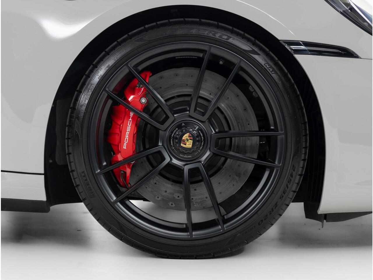 Porsche 911 Carrera GTS Cabriolet