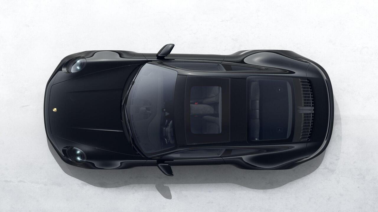 Porsche 911 Carrera 4 GTS